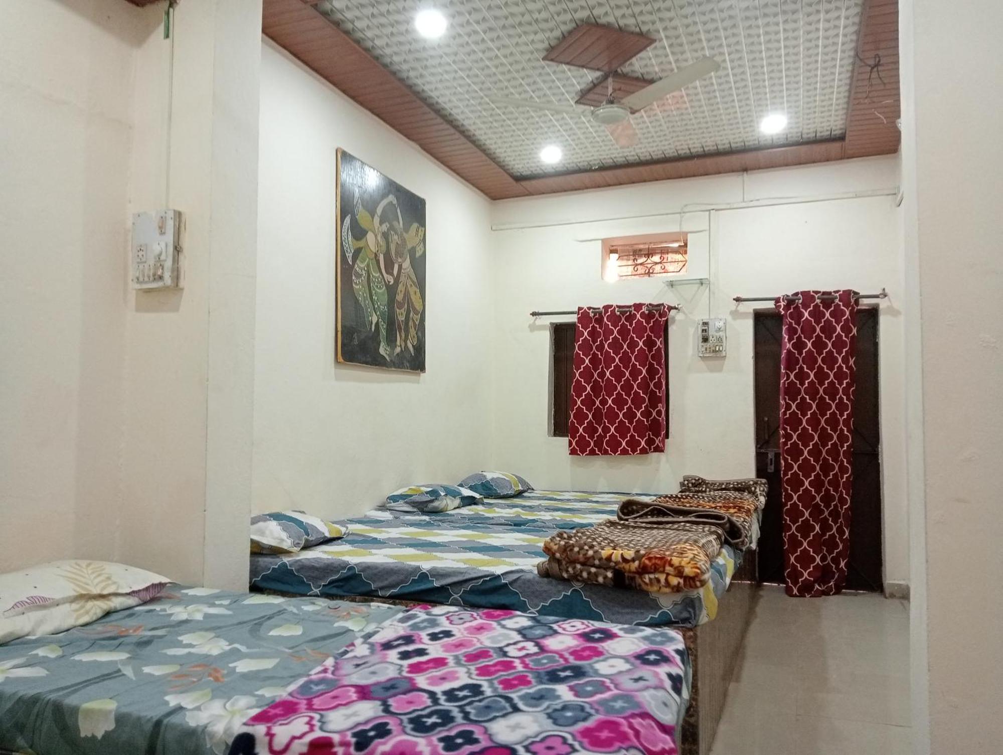Shree Maya Home Stay Ujjain Rom bilde
